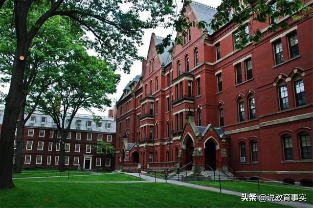为什么国内外大学都禁止师生恋 和迂腐无关 关键还是怕这
