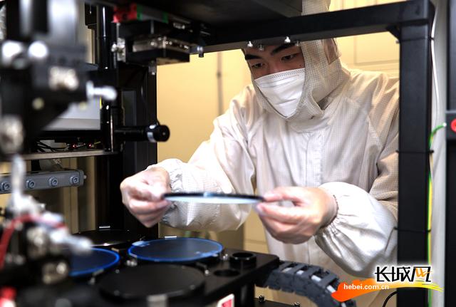 河北圣昊光电:打破国际垄断 为芯片产业贡献河北力量